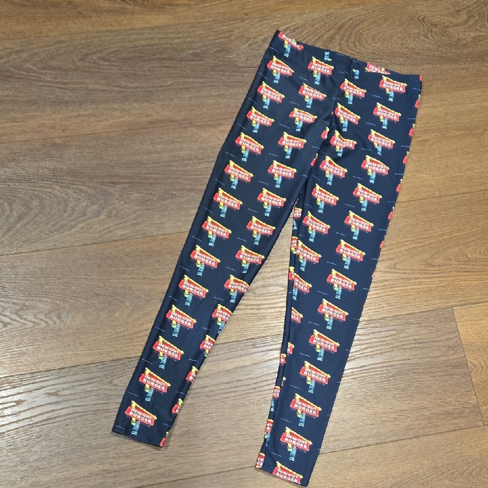 IN N OUT GRAPHIC LEGGINGS.   #7424